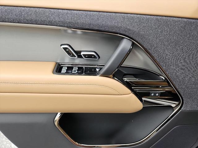 new 2025 Land Rover Range Rover Sport car, priced at $96,359