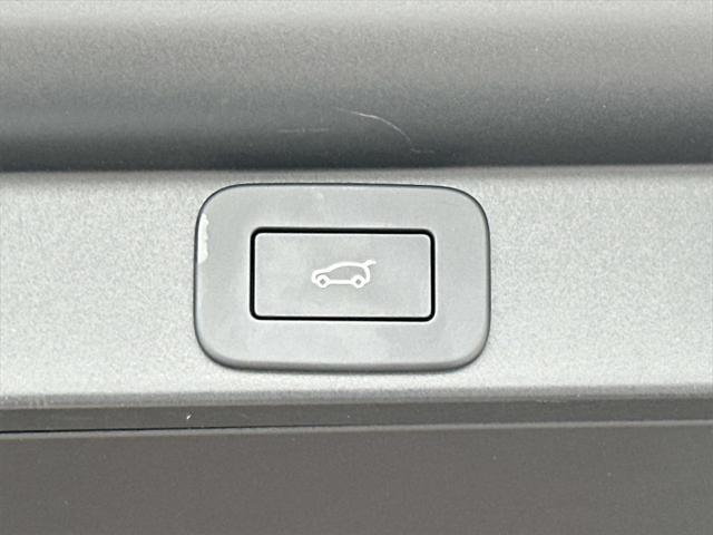 used 2025 Land Rover Range Rover car, priced at $117,900