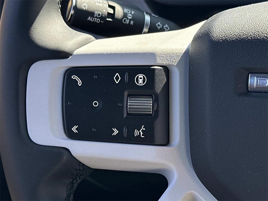 new 2025 Land Rover Defender car, priced at $87,713