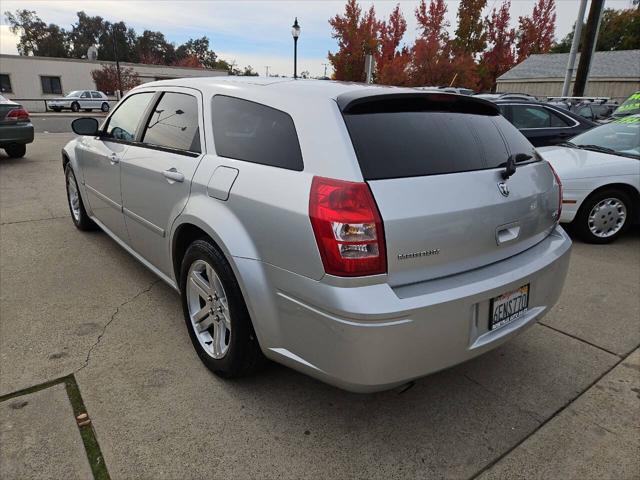 used 2007 Dodge Magnum car, priced at $4,995