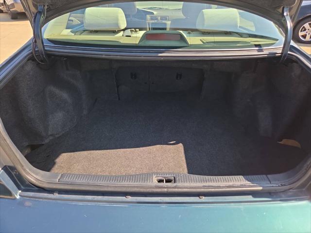 used 1998 Toyota Camry car, priced at $2,995