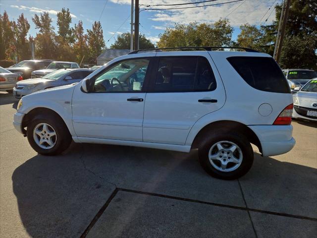 used 2000 Mercedes-Benz M-Class car, priced at $3,995