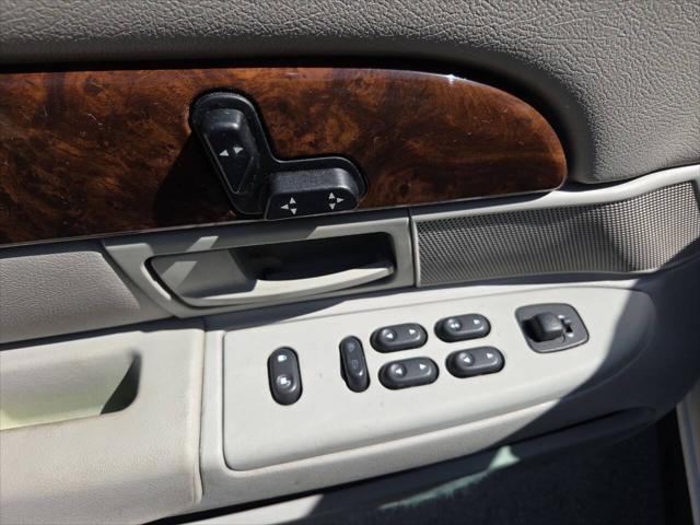 used 2004 Mercury Grand Marquis car, priced at $2,995
