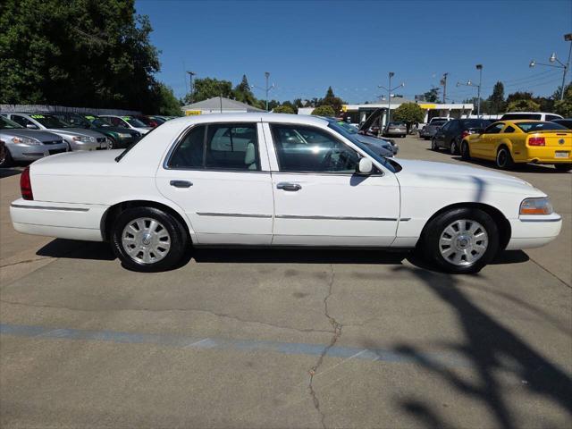 used 2004 Mercury Grand Marquis car, priced at $2,995
