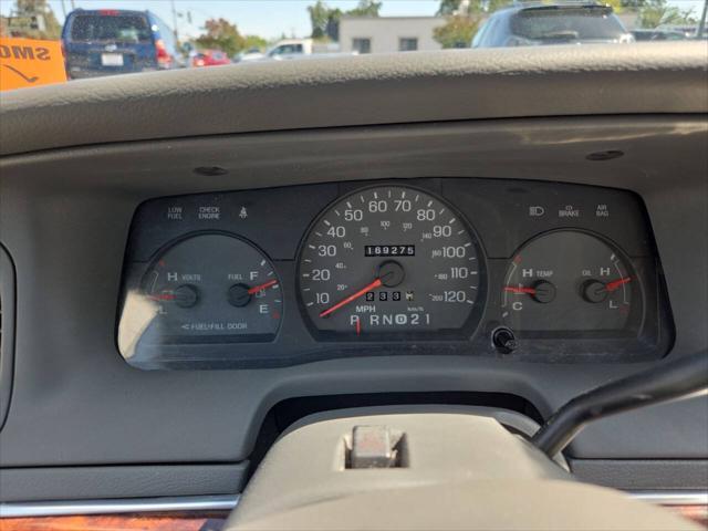 used 2004 Mercury Grand Marquis car, priced at $2,995
