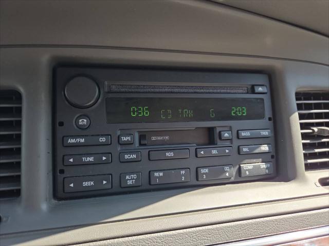 used 2004 Mercury Grand Marquis car, priced at $2,995