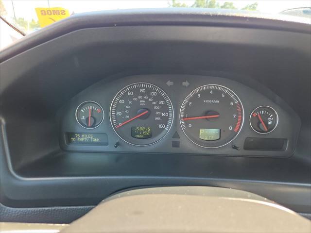 used 2005 Volvo S60 car, priced at $4,250