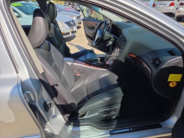 used 2005 Volvo S60 car, priced at $4,250