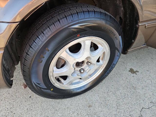 used 1998 Toyota Camry car, priced at $2,995