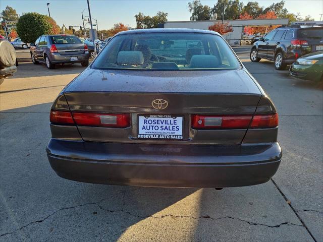 used 1998 Toyota Camry car, priced at $2,995