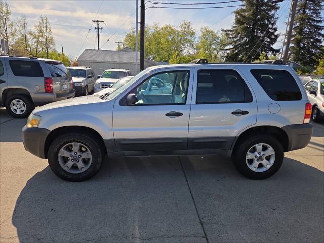 used 2005 Ford Escape car, priced at $3,995