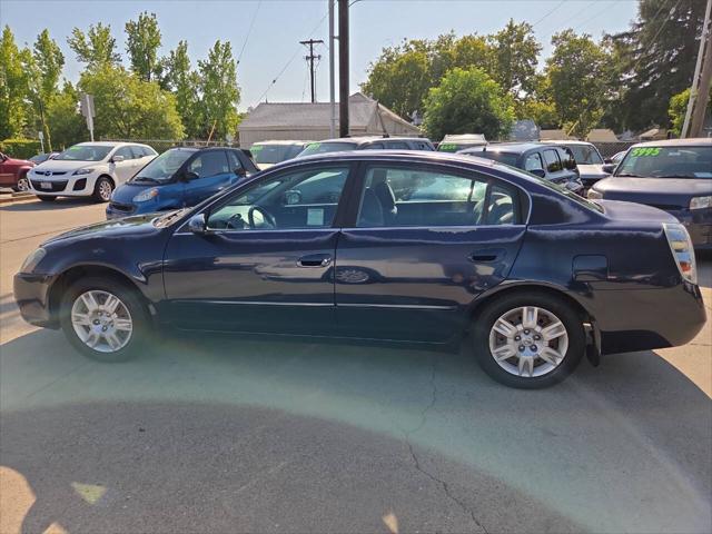used 2006 Nissan Altima car, priced at $3,650