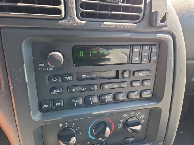 used 2000 Nissan Quest car, priced at $2,995