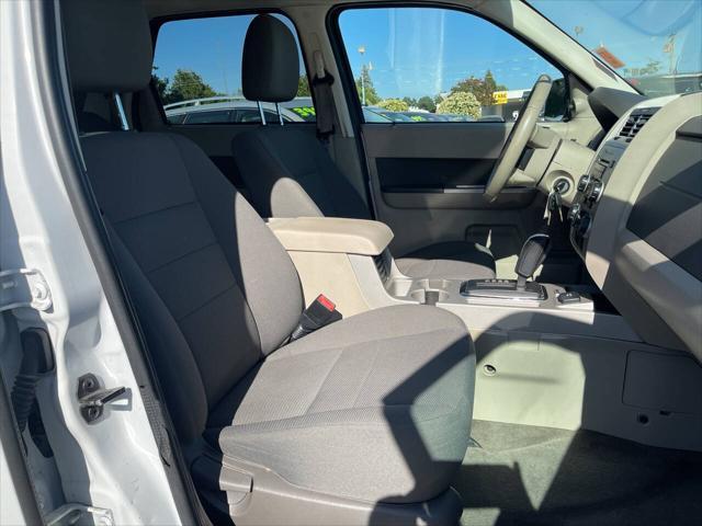 used 2009 Ford Escape Hybrid car, priced at $3,995