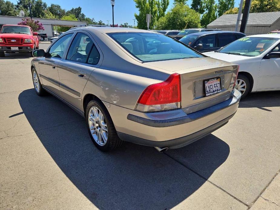 used 2002 Volvo S60 car, priced at $3,450