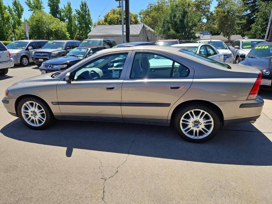 used 2002 Volvo S60 car, priced at $3,450