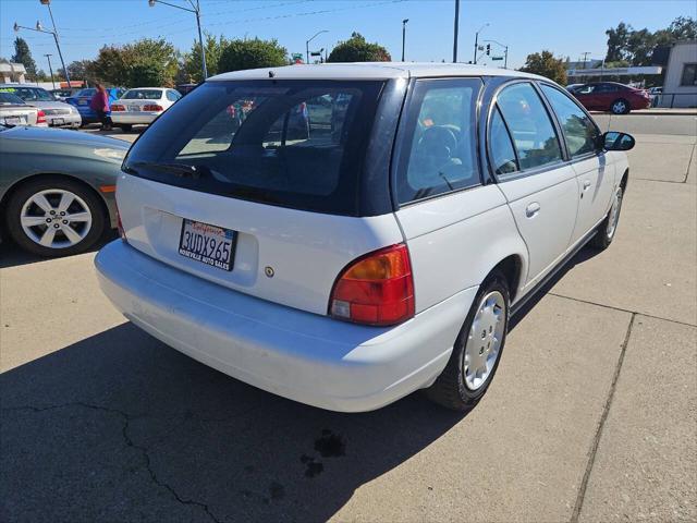 used 1997 Saturn SW car, priced at $2,995