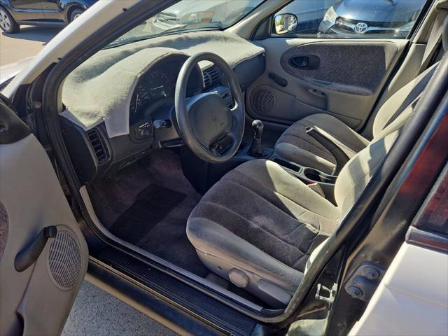 used 1997 Saturn SW car, priced at $2,995