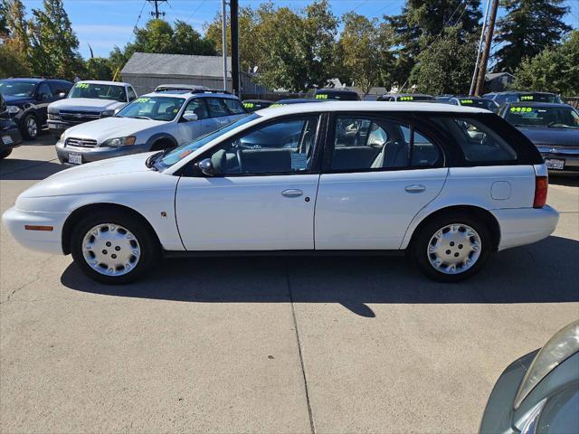 used 1997 Saturn SW car, priced at $2,995