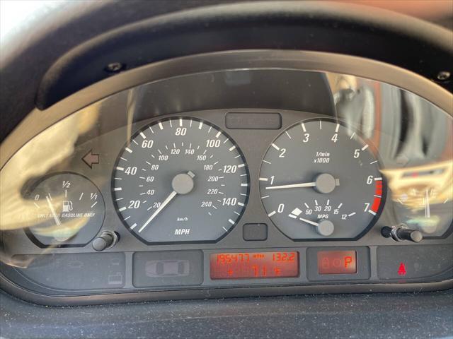 used 2003 BMW 325 car, priced at $4,250