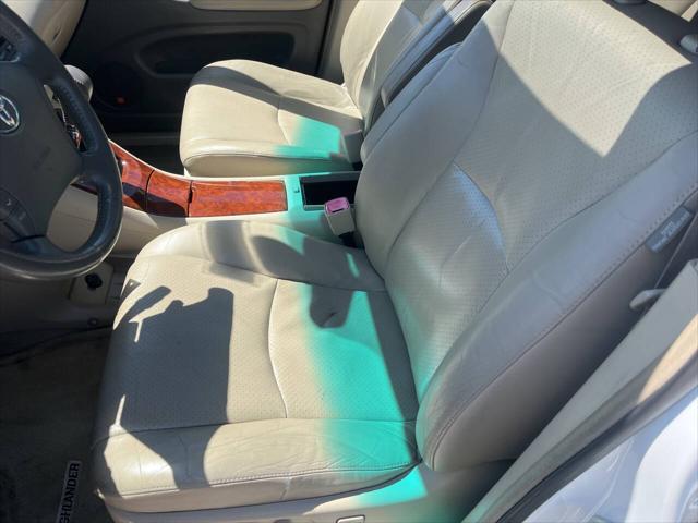 used 2005 Toyota Highlander car, priced at $4,995