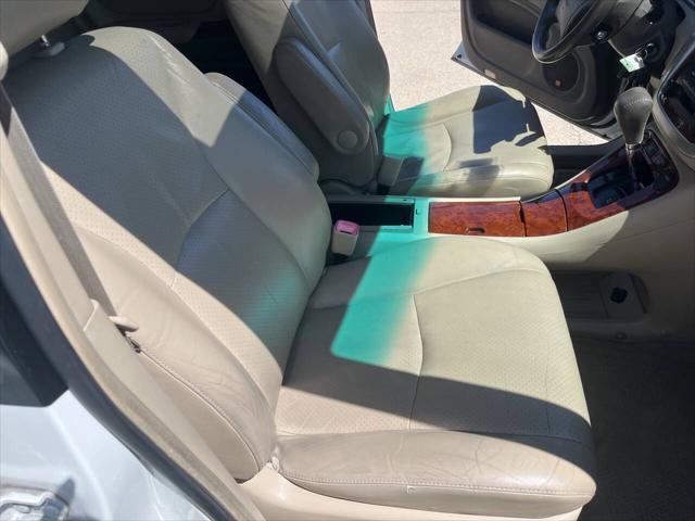 used 2005 Toyota Highlander car, priced at $4,995