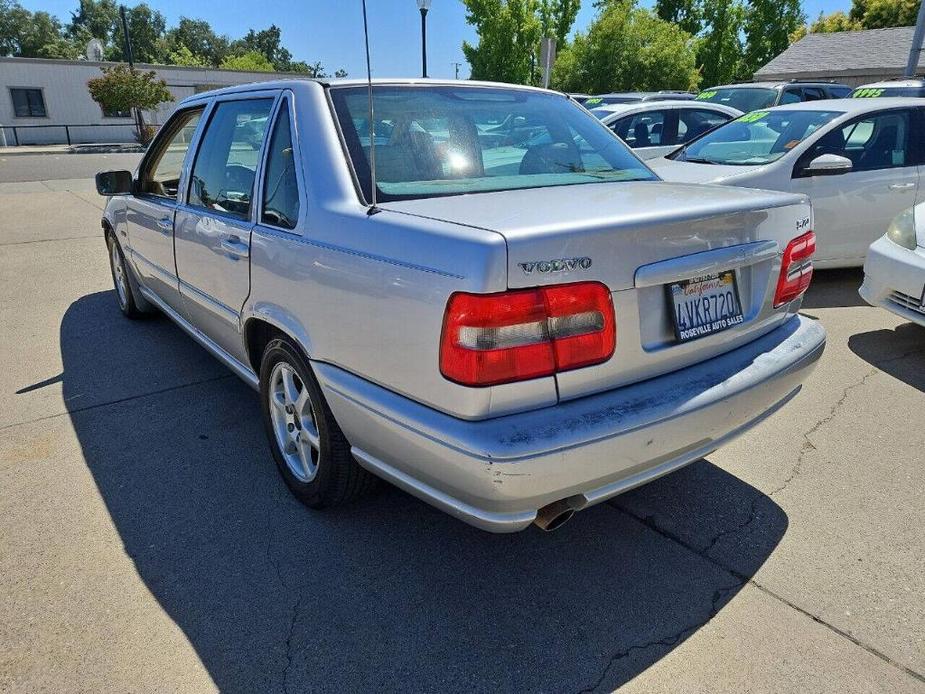 used 1998 Volvo S70 car, priced at $2,650