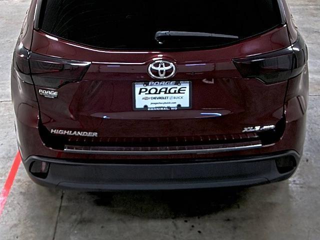 used 2019 Toyota Highlander car, priced at $24,990