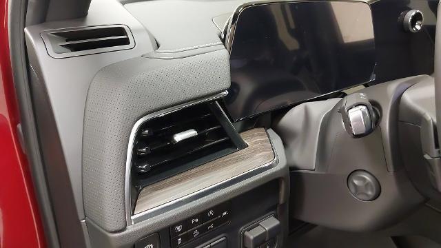new 2025 Chevrolet Suburban car, priced at $81,705