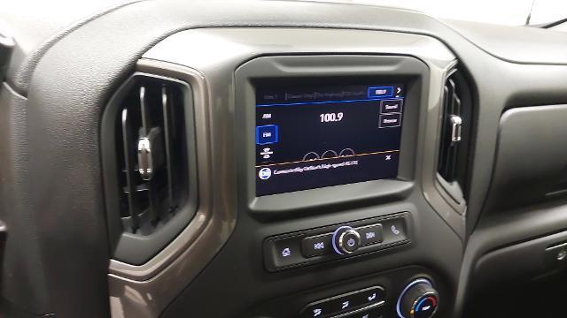 new 2025 Chevrolet Silverado 1500 car, priced at $39,075