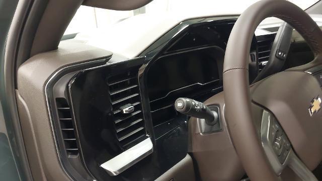 new 2025 Chevrolet Silverado 1500 car, priced at $45,840