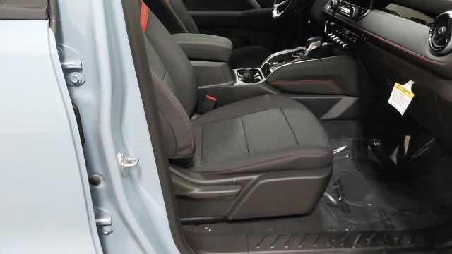 new 2025 Chevrolet Colorado car, priced at $45,970