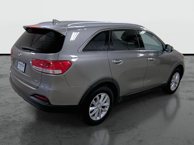 used 2016 Kia Sorento car, priced at $7,990