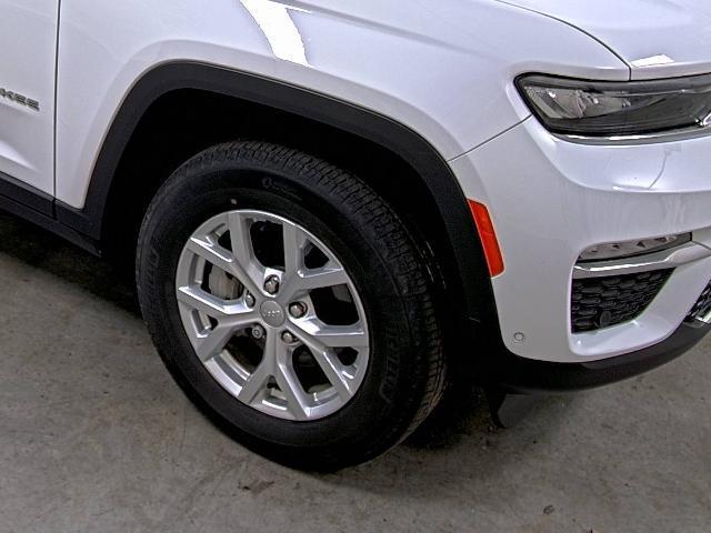 used 2023 Jeep Grand Cherokee car, priced at $36,990