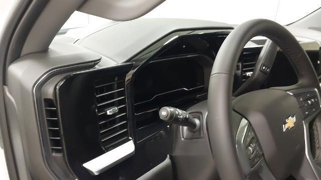 new 2025 Chevrolet Silverado 1500 car, priced at $43,895