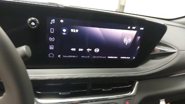 new 2025 Buick Envista car, priced at $25,125