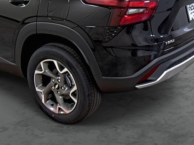 new 2025 Chevrolet Trax car, priced at $24,235