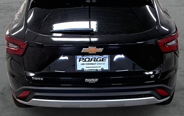 new 2025 Chevrolet Trax car, priced at $24,235