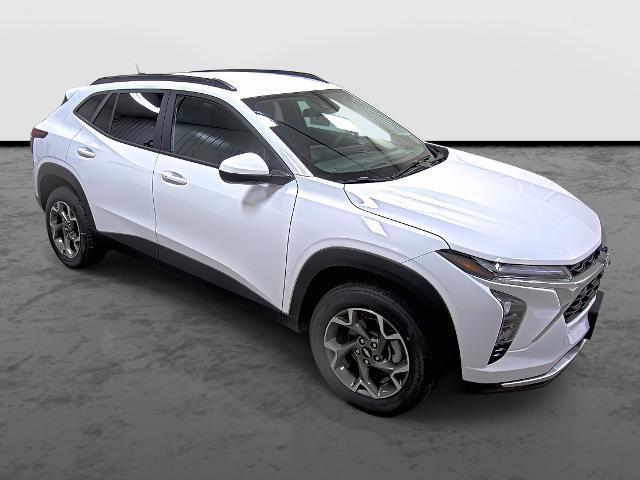 new 2025 Chevrolet Trax car, priced at $25,210