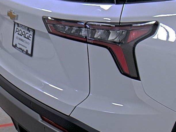 new 2026 Chevrolet Equinox car, priced at $32,995