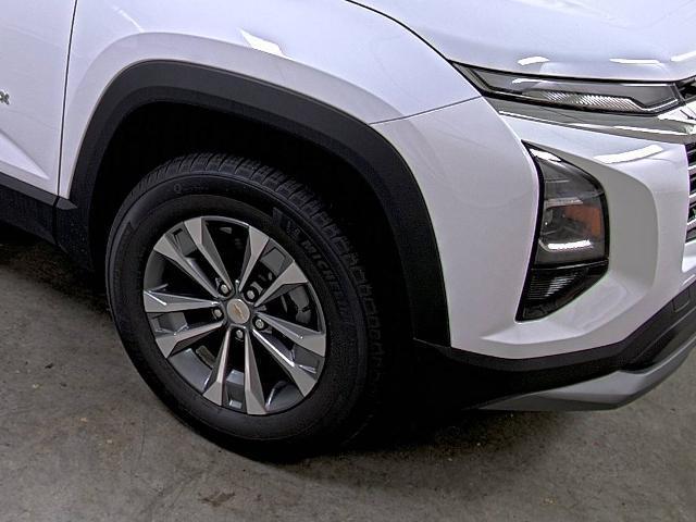 new 2026 Chevrolet Equinox car, priced at $32,995