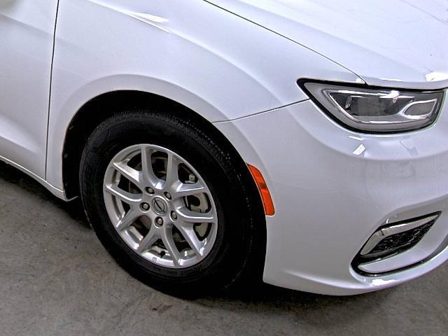 used 2022 Chrysler Pacifica car, priced at $27,990