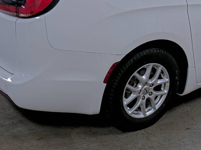 used 2022 Chrysler Pacifica car, priced at $27,990