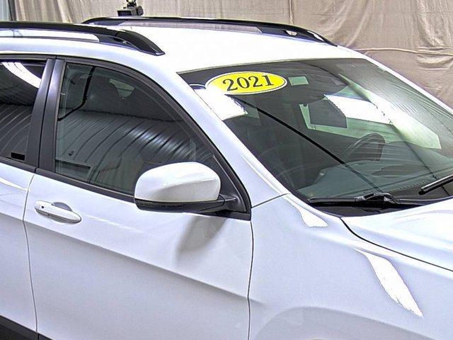 used 2021 Jeep Cherokee car, priced at $23,990