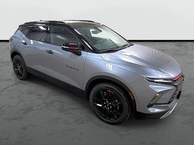 new 2025 Chevrolet Blazer car