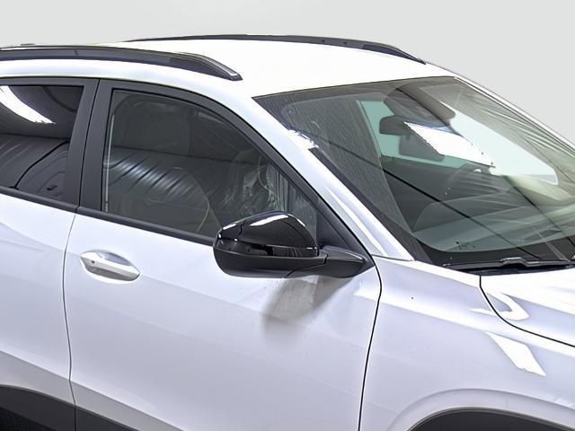 new 2025 Chevrolet Trax car, priced at $25,440
