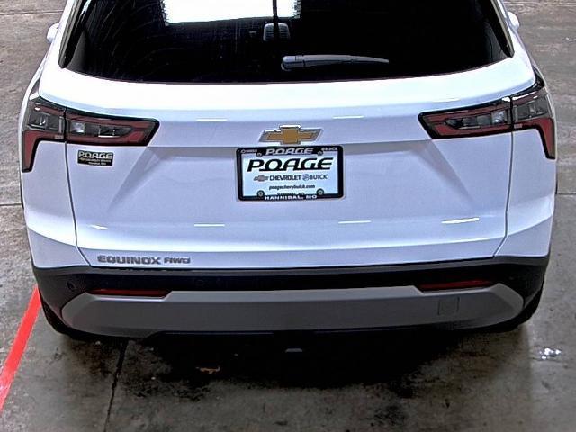 new 2026 Chevrolet Equinox car, priced at $30,495