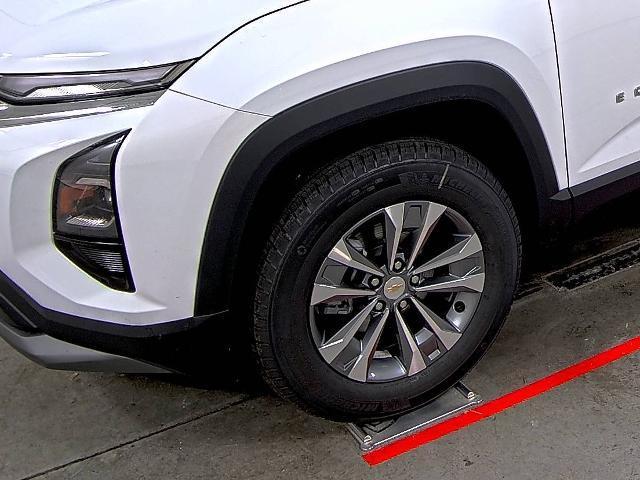 new 2026 Chevrolet Equinox car, priced at $30,495