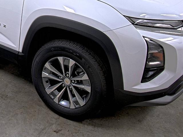 new 2026 Chevrolet Equinox car, priced at $30,495