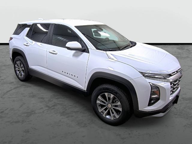 new 2026 Chevrolet Equinox car, priced at $30,495